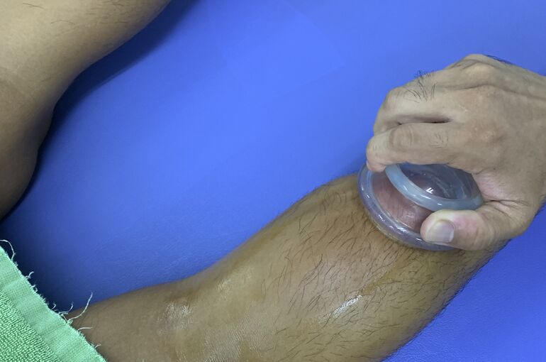 45AAF2BC-8E98-446E-9933-3E5F1D5B4B84